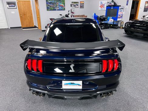 Used 2021 Ford Mustang Shelby GT500 w/ Carbon Fiber Track Pack image 34