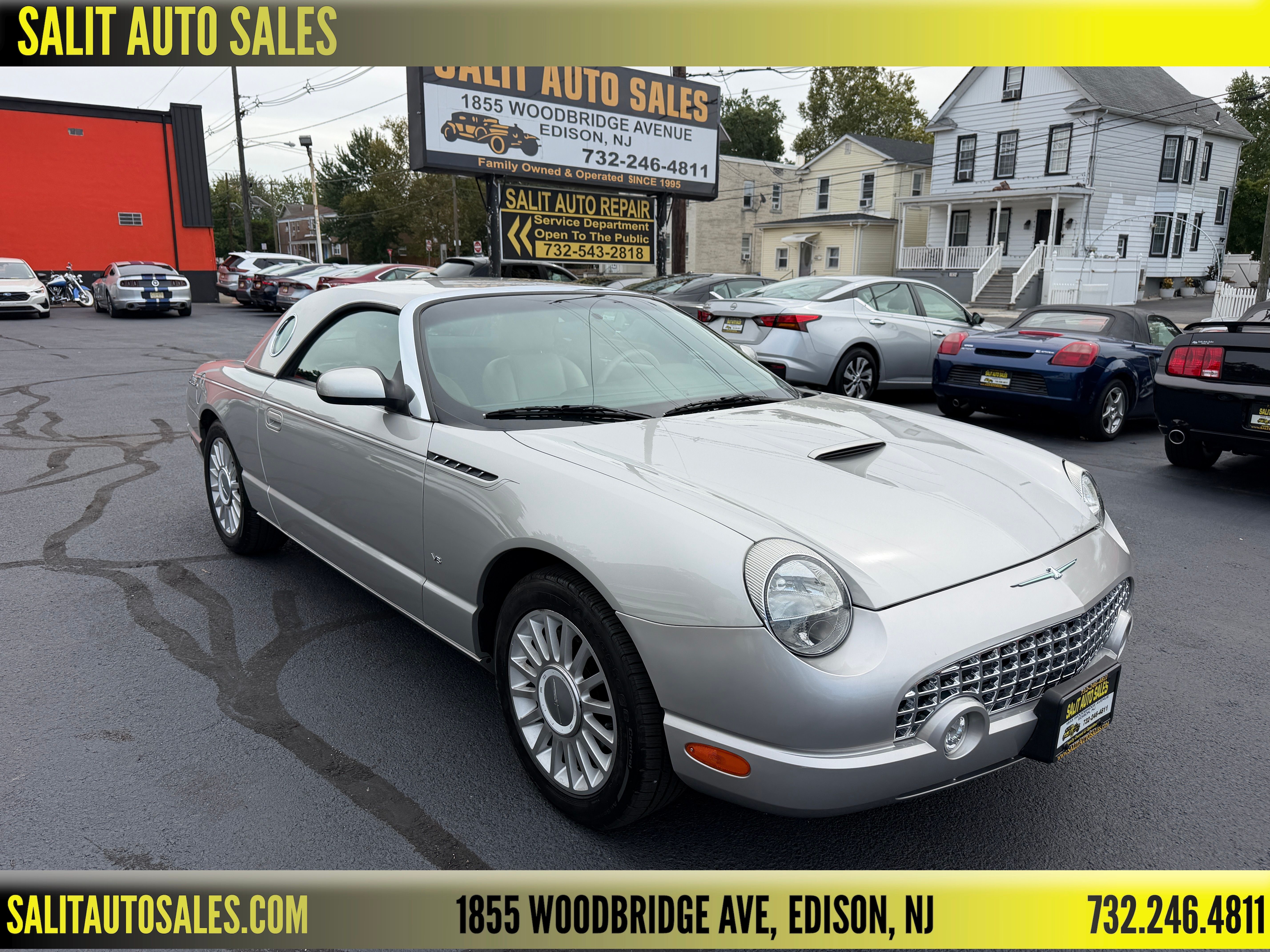 Used 2004 Ford Thunderbird UNAVAIL RWD image 1