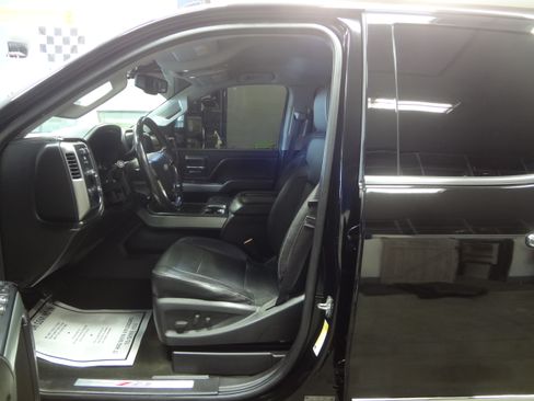 Used 2015 Chevrolet Silverado 2500 LTZ image 14