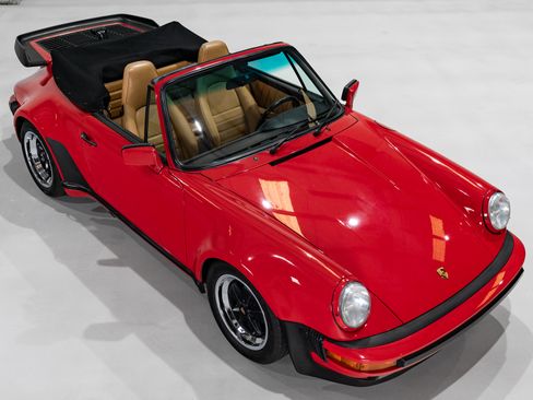 Used 1987 Porsche 911 Carrera Cabriolet RWD image 28