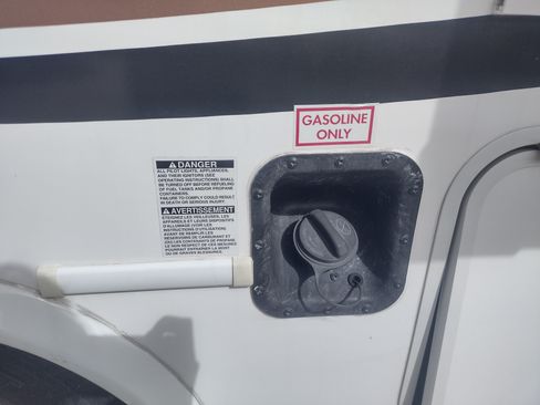 Used 2011 Ford E-450 and Econoline 450 image 63