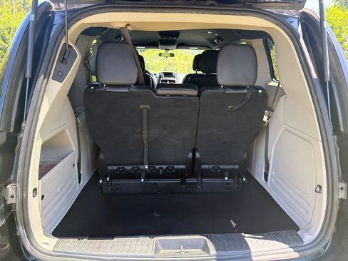 Used 2019 Dodge Grand Caravan SXT FWD image 83
