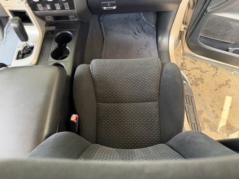 Used 2007 Toyota Tundra 4x4 CrewMax SR5 image 31