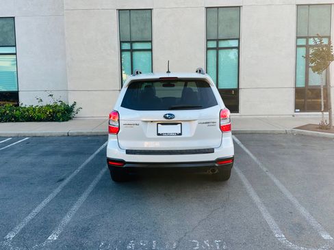 Used 2014 Subaru Forester 2.5i Limited AWD/4WD image 7