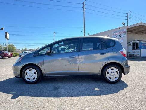 Used 2013 Honda Fit image 3