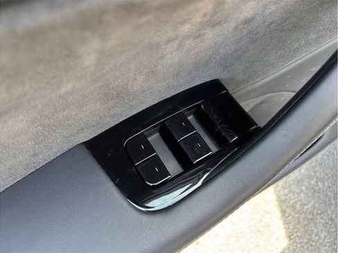 Used 2020 Tesla Model 3 Performance image 19