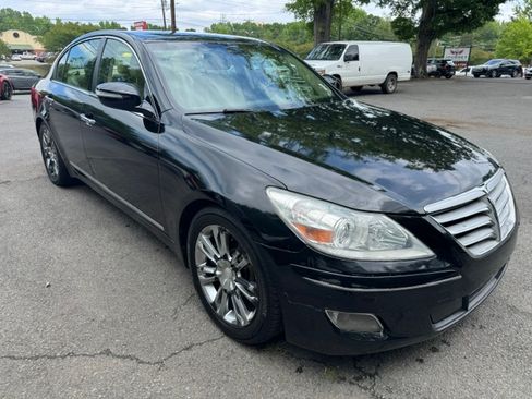 Used 2011 Hyundai Genesis 4.6 RWD image 7