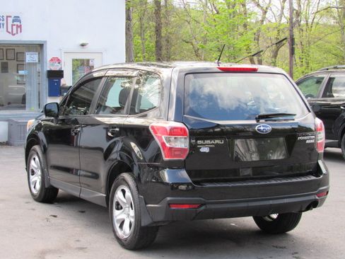 Used 2014 Subaru Forester 2.5i AWD/4WD image 6