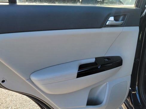 Used 2021 Kia Sportage S image 12