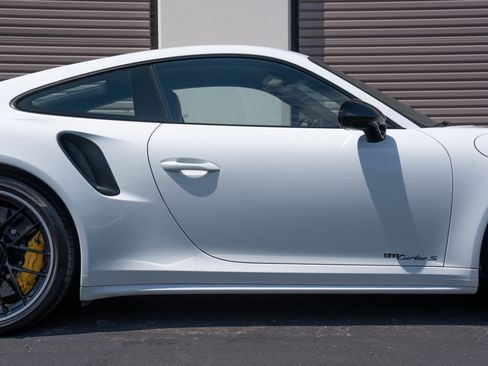 Used 2017 Porsche 911 Turbo S AWD/4WD image 18