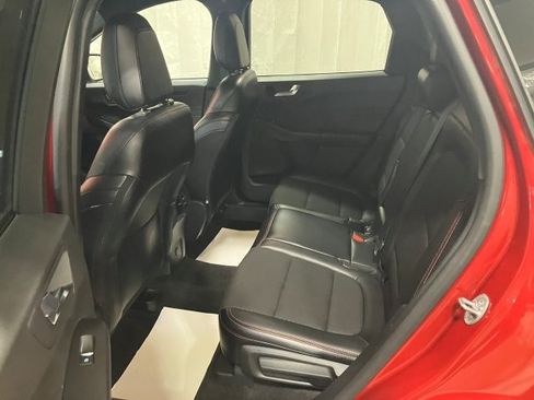 Used 2024 Ford Escape ST-Line image 18