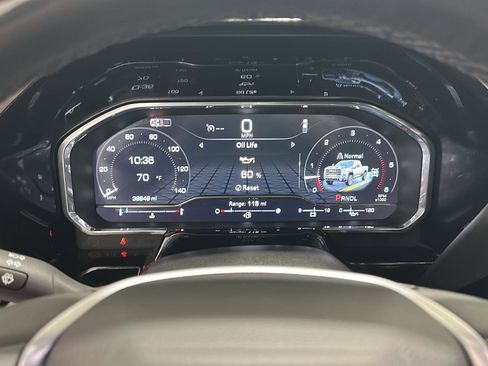 Used 2025 GMC Sierra 2500 SLT image 11