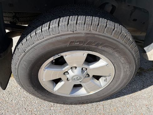 Used 2011 Toyota Tacoma PreRunner image 8