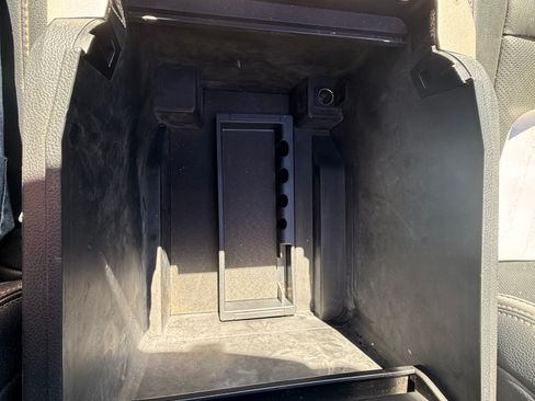 Used 2022 Ford F250 Super Duty Platinum image 22