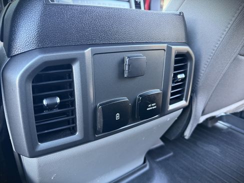 Used 2020 Ford F250 XLT image 24