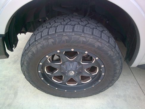 Used 2016 Ford F150 Lariat image 8