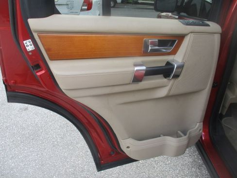 Used 2010 Land Rover LR4 HSE LUX image 21