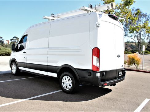 Used 2020 Ford Transit 250 Medium Roof RWD image 6