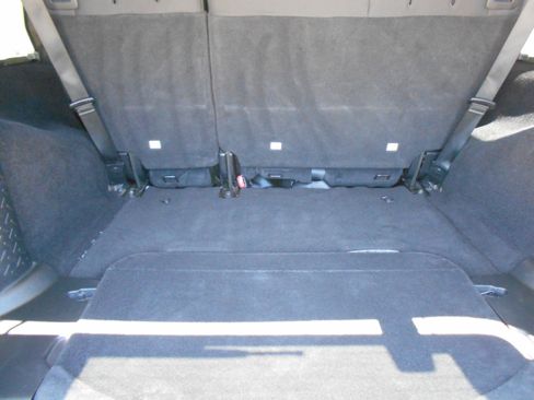 Used 2015 Jeep Wrangler Unlimited Sahara image 7