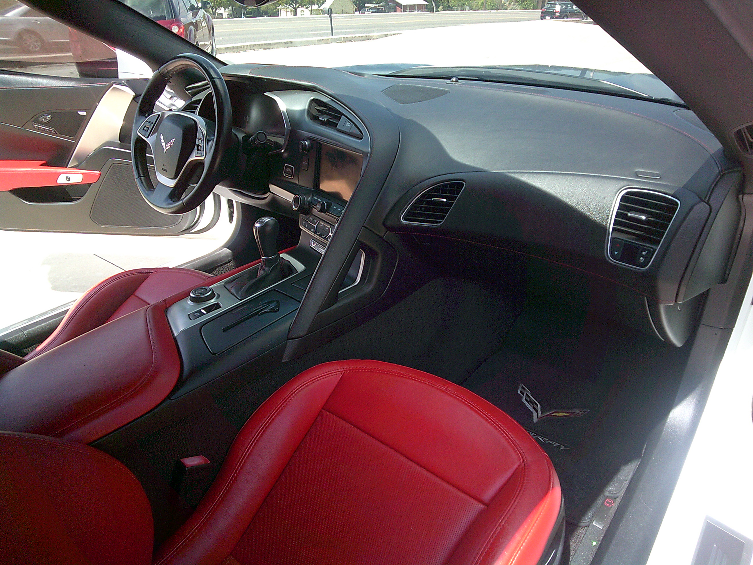 Used 2014 Chevrolet Corvette Stingray Coupe RWD image 11
