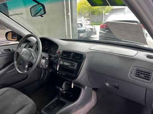 Used 1999 Honda Civic LX image 17