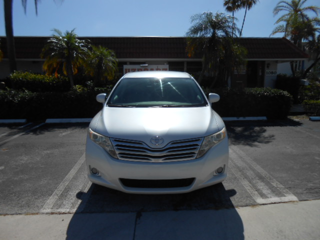 Used 2009 Toyota Venza LE FWD image 8