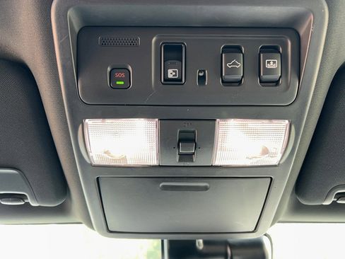 Used 2023 Nissan Titan PRO-4X image 22