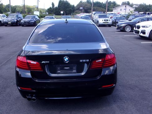 Used 2014 BMW 528i xDrive Sedan AWD/4WD image 9