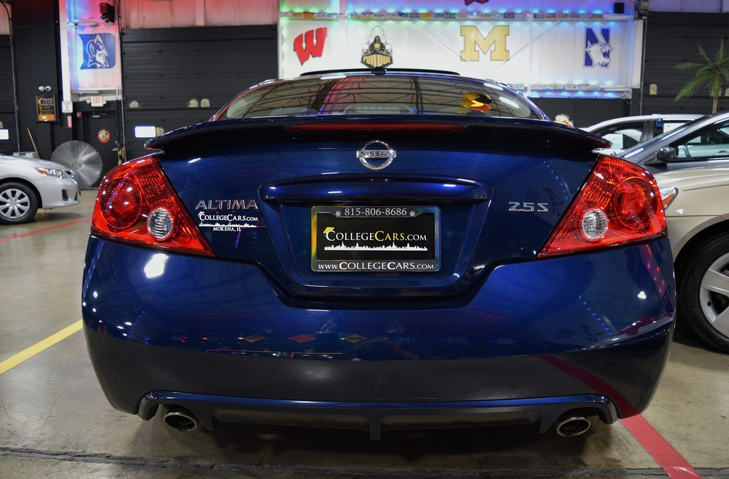 Used 2011 Nissan Altima 2.5 S Coupe FWD image 9