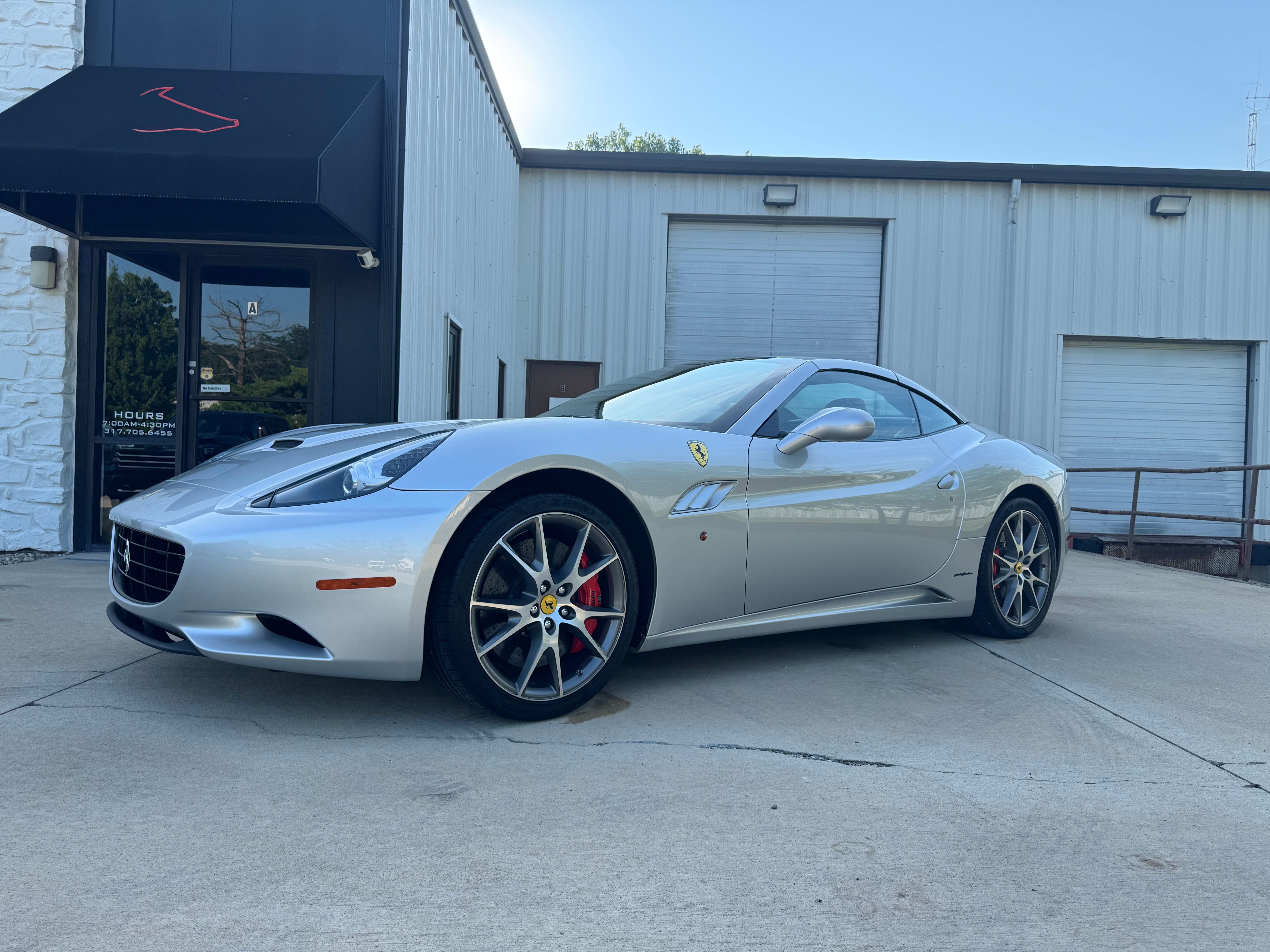 Used 2012 Ferrari California RWD image 8