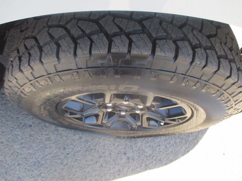 Used 2024 Ford F150 XLT image 28