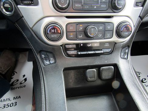 Used 2017 GMC Yukon SLT image 20