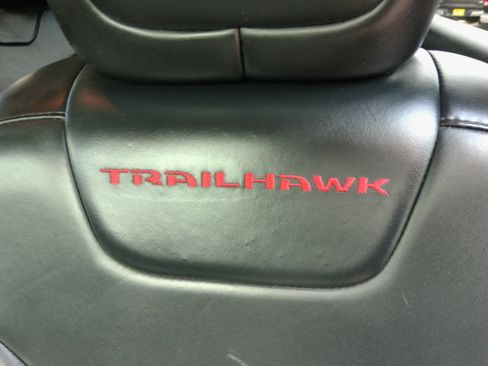 Used 2016 Jeep Cherokee 4WD Trailhawk image 48