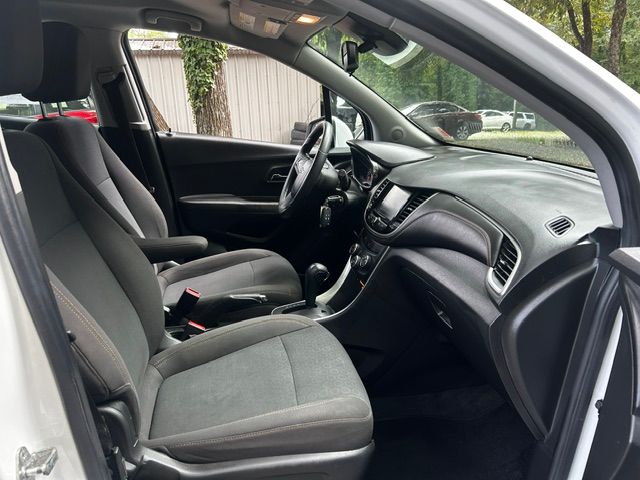 Used 2017 Chevrolet Trax FWD LS image 20