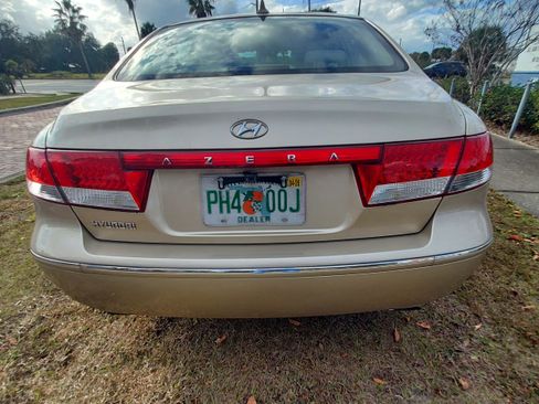 Used 2010 Hyundai Azera GLS image 6