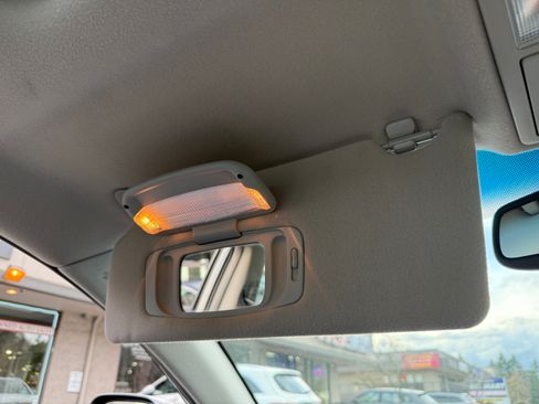 Used 2007 Toyota Avalon Limited image 53