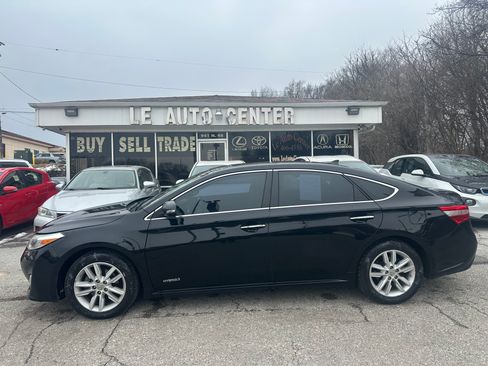 Used 2013 Toyota Avalon XLE Premium image 1