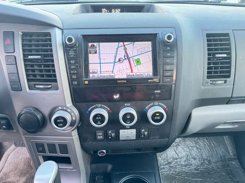 Used 2010 Toyota Sequoia Limited image 33