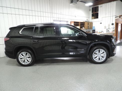 Used 2025 GMC Acadia Elevation image 13