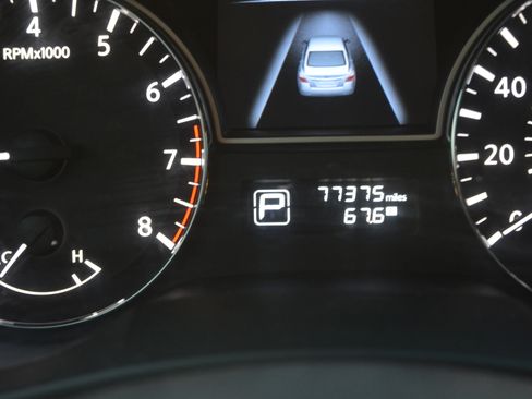 Used 2015 Nissan Altima 2.5 SV image 25