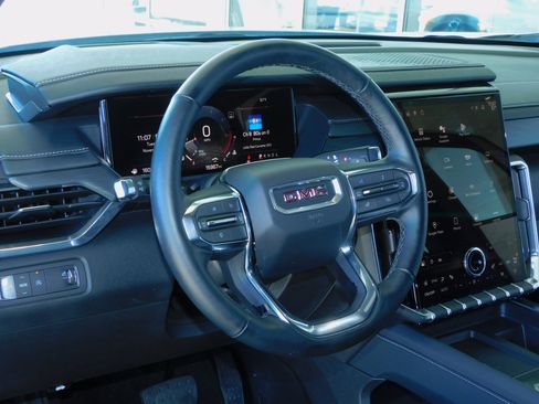 Certified 2025 GMC Acadia Elevation image 16