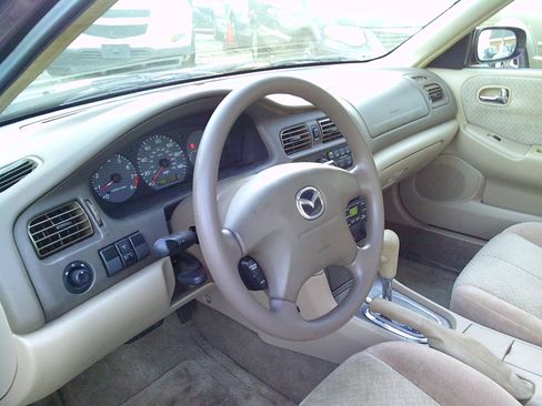 Used 2001 MAZDA 626 LX image 8