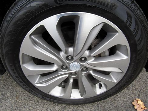 Used 2020 Buick Encore Preferred image 12