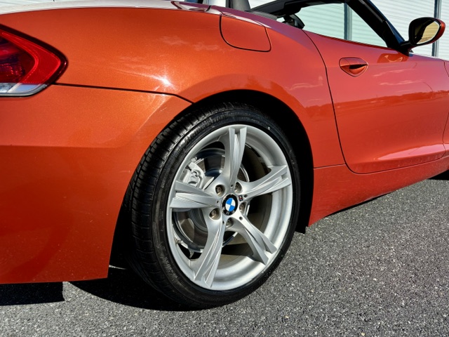 Used 2014 BMW Z4 sDrive28i RWD image 35