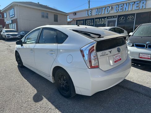Used 2012 Toyota Prius Two image 3