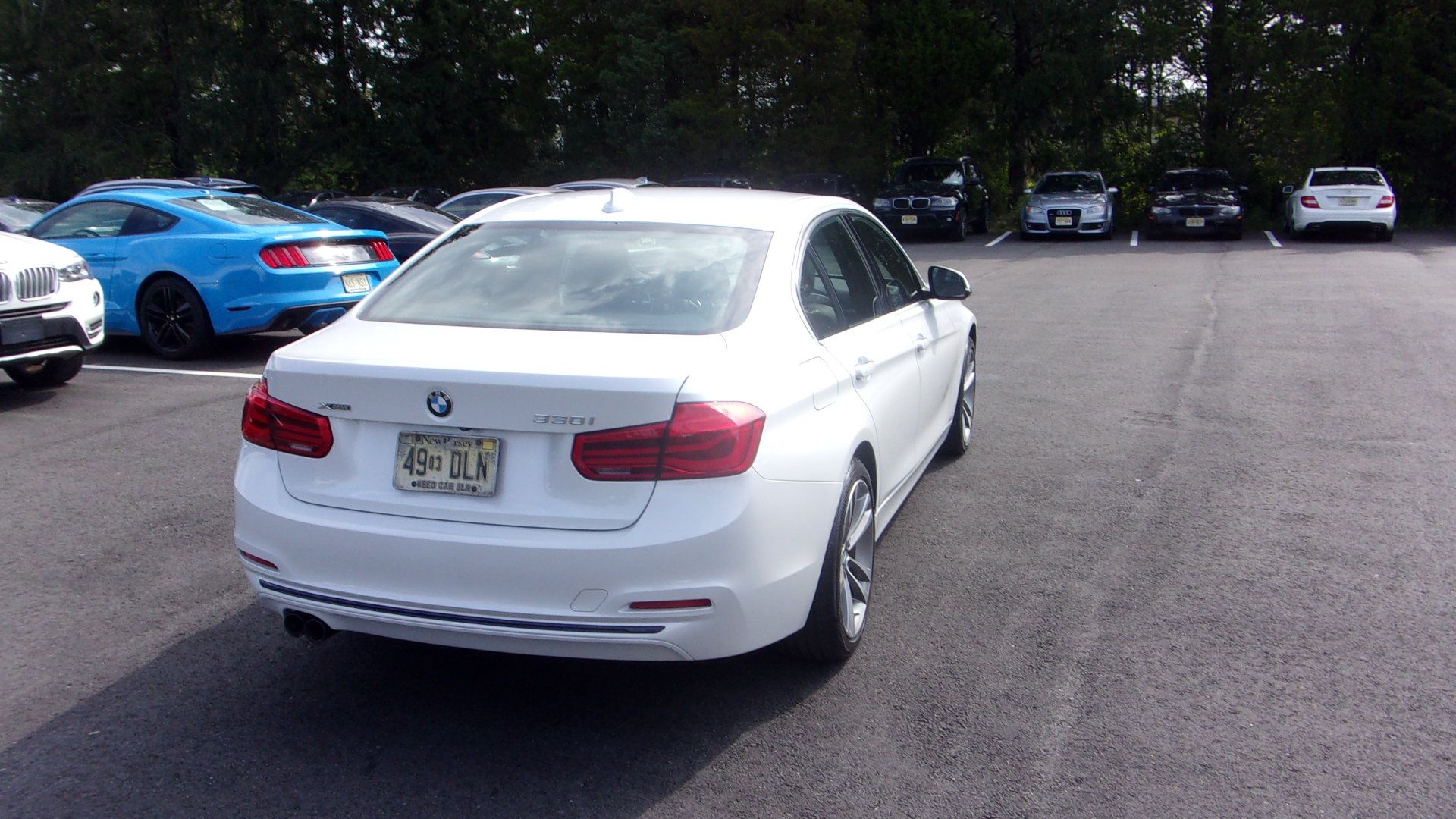 Used 2018 BMW 330i xDrive Sedan AWD/4WD image 8