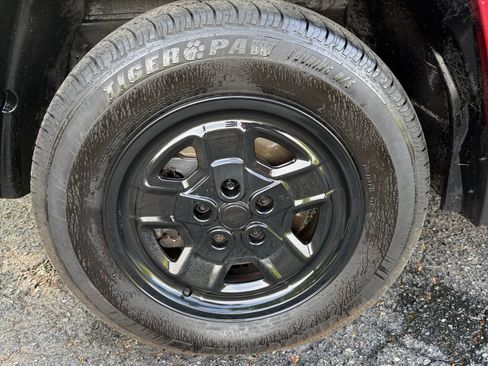 Used 2016 Jeep Patriot Sport image 38