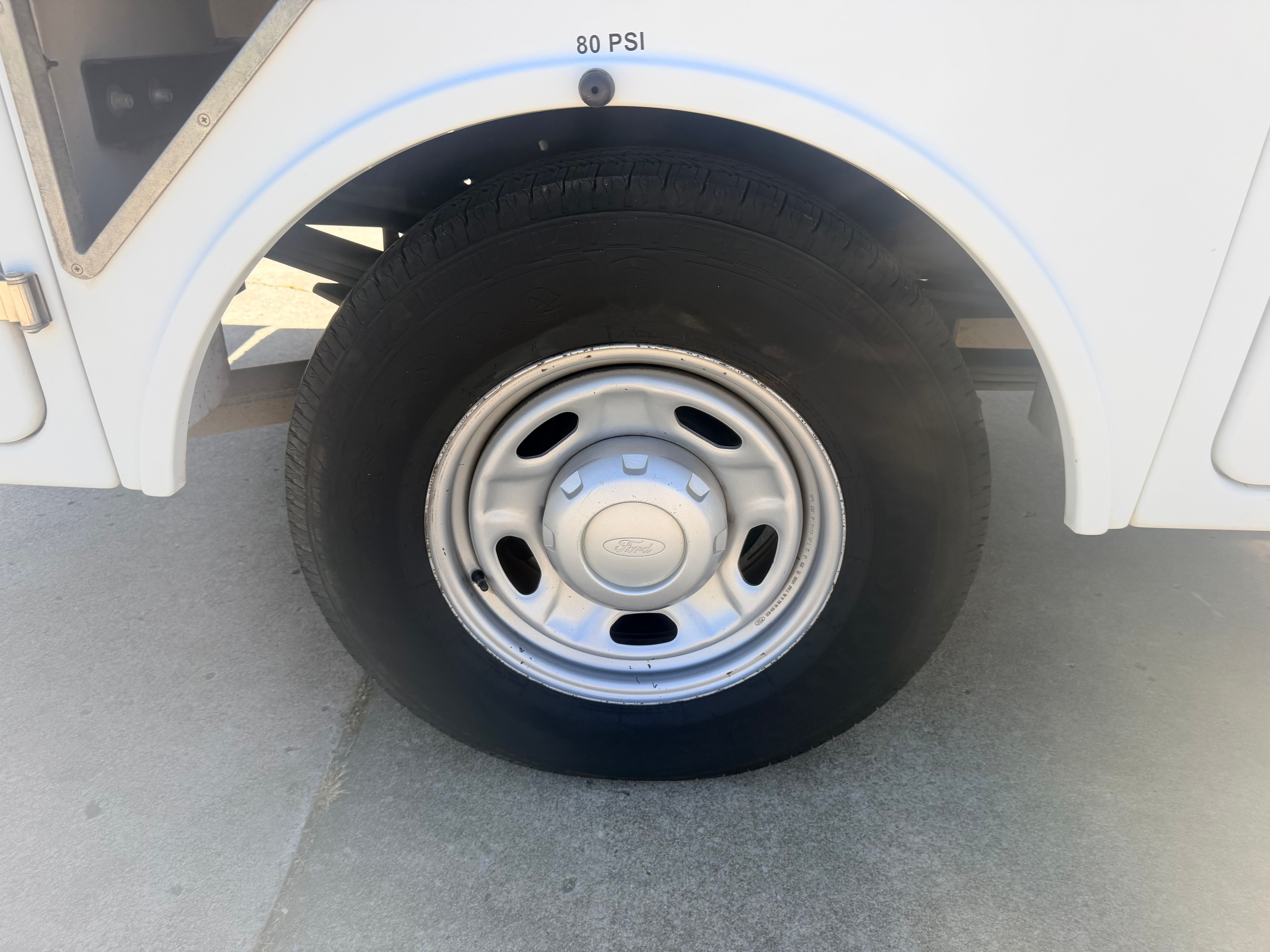 Used 2013 Ford F350 2WD Regular Cab Super Duty image 28