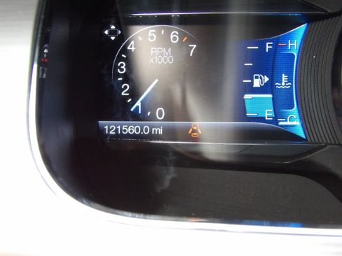 Used 2014 Ford Taurus SEL image 8