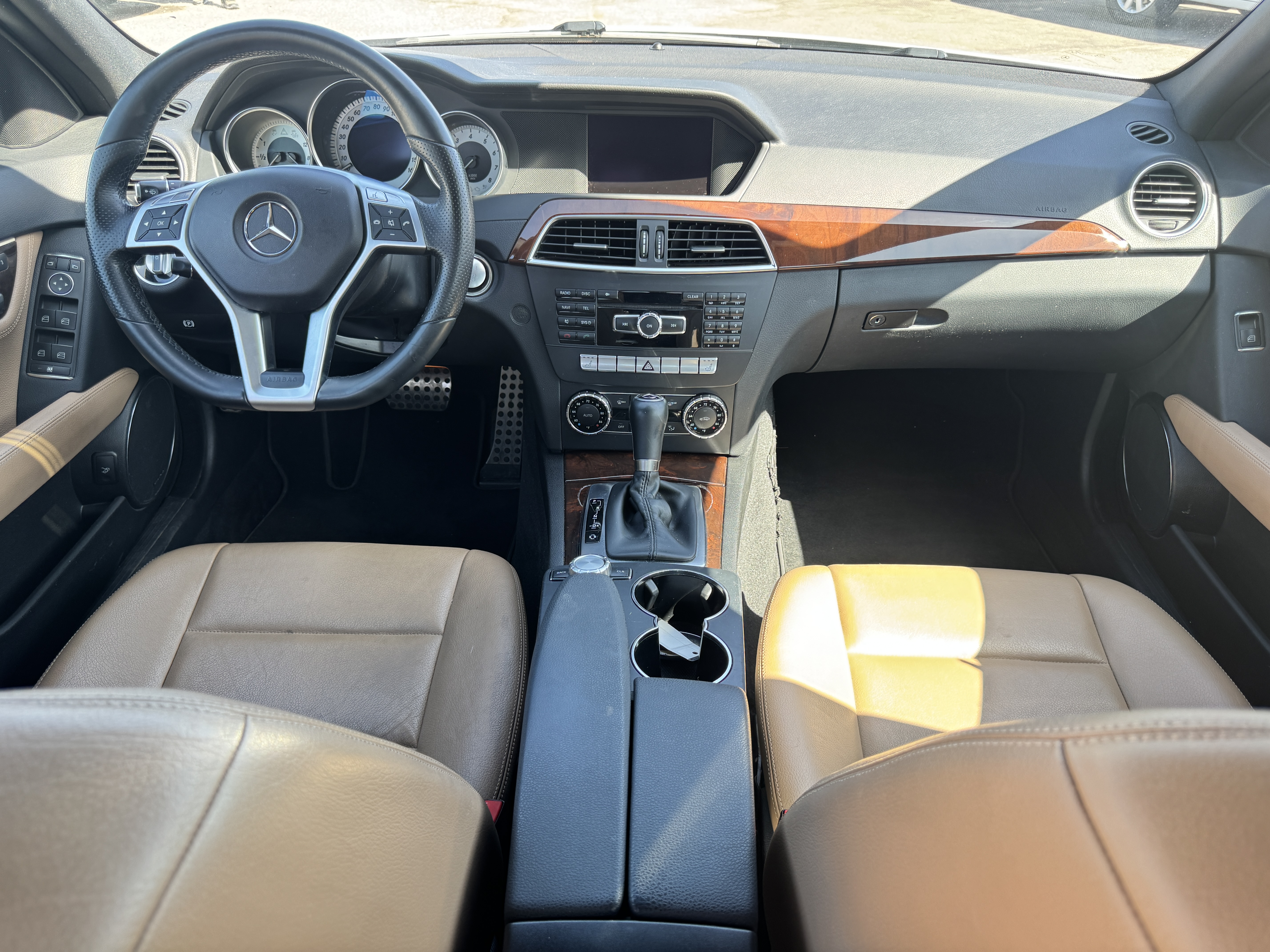 Used 2013 Mercedes-Benz C 250 Sedan image 21